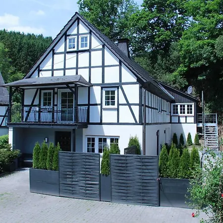 Sallinghaeuschen *